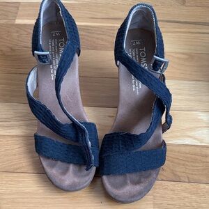 TOMS Women's Black Strappy Sandals